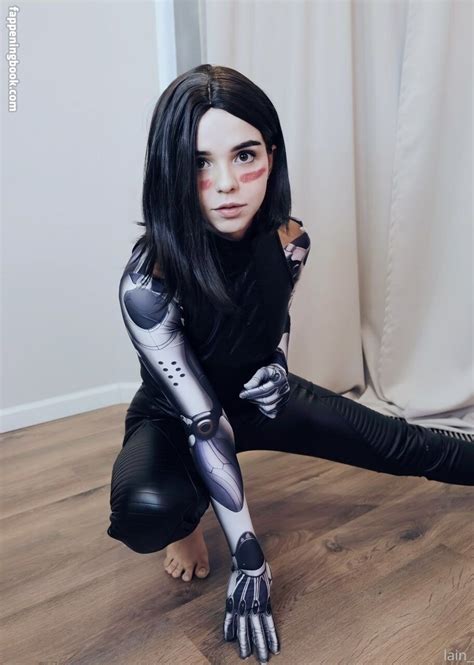 Preview 2 of Es.lain Nudes Onlyfeet Telegram