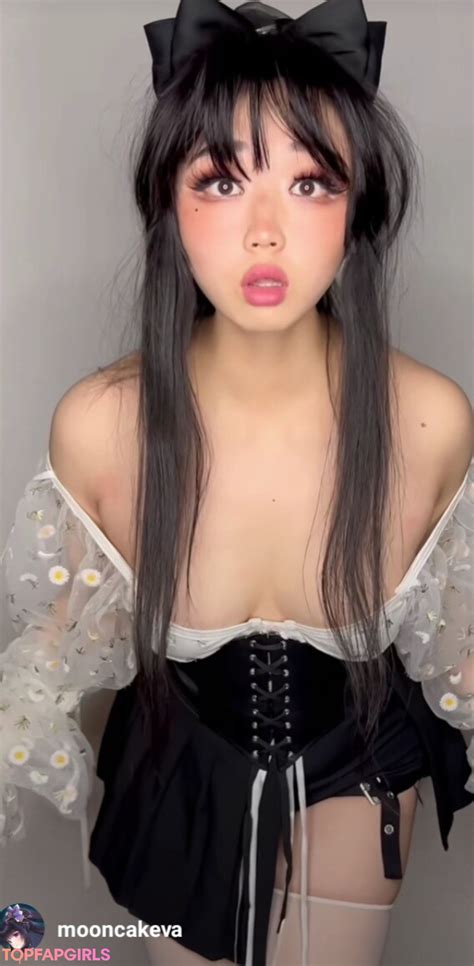 Preview 2 of Eva.anddxxx Onlyfans Leaked Nuds