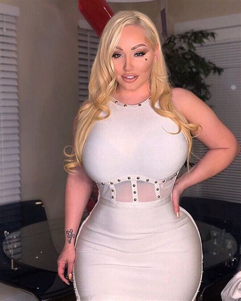 Preview 1 of Everyonelovesbarbie Lear Onlyfans
