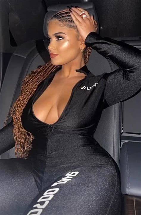 F0reignaya OnlyFans channel