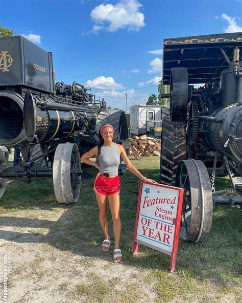 Farmer Grace Nude Nude Onlyfans Set Telegram channel preview