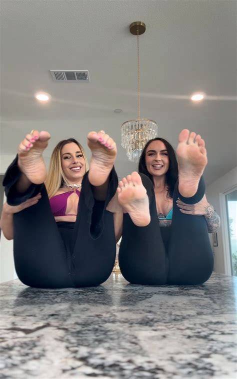 Flexibleashley OnlyFans channel