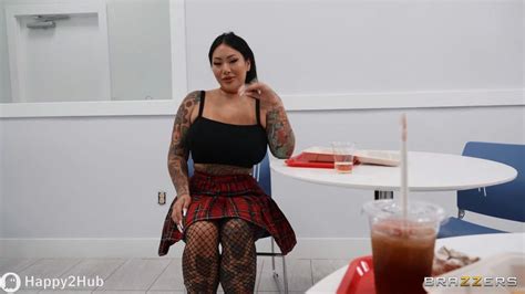 Preview 1 of Futanari Pisser Full Video Lea Nude
