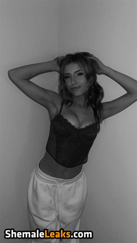 Haileyphilllips content