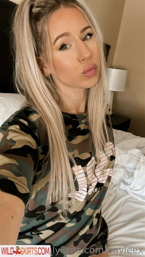Preview 2 of Hayleex Onlyfans Leaked Nude Photoshoot