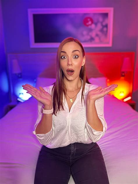 Preview 1 of Hornyhousewifes Com Vip Onlyfans