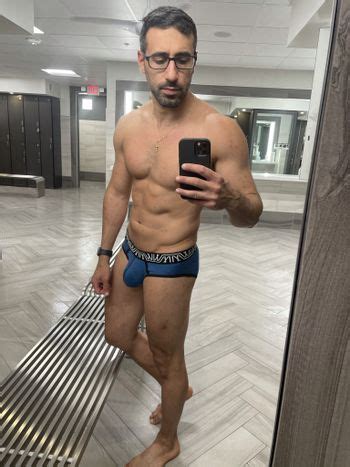 Preview 3 of Hung_ry_bottom Onlyfans Big Tits