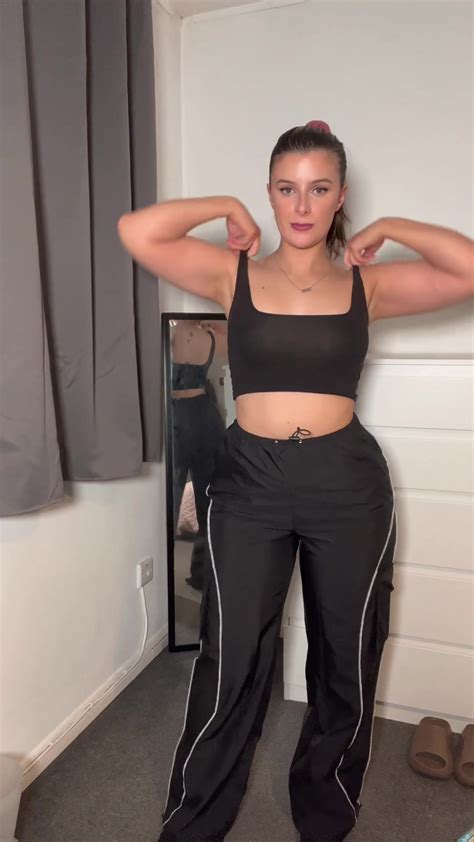 Preview 2 of Iammia Onlyfans