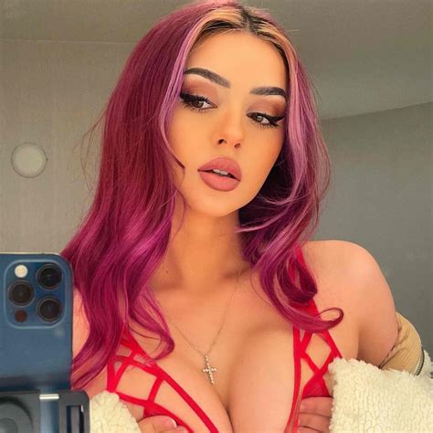 Preview 2 of Iamsurecakes Xxx Onlyfans