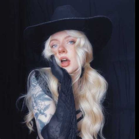 Preview 3 of Im Sad Spice Onlyfans Telegrame