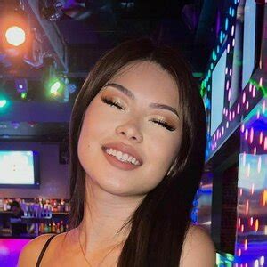 Preview 1 of Itshollybabyy Onlyfans Hot Leaks