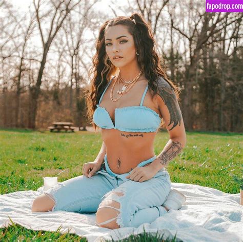 Preview 1 of Itssylina Onlyfans Leak Nude Leaks