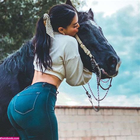 Preview 1 of Ivette Saucedo Onlyfans Erome