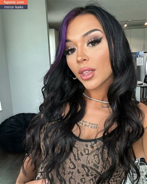 Preview 3 of Jade Venüs Nude Onlyfans Leaks