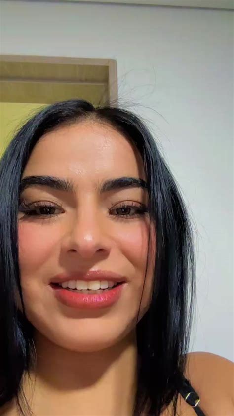 Preview 1 of Jarieth Colombiana Onlyfans Leal Telegram
