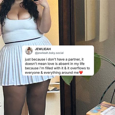 Preview 2 of Jewlieah Bbw Instagram Leaked