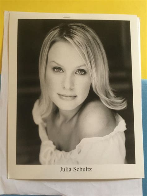 Julia Schultz OnlyFans channel