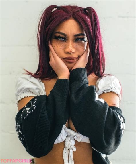 Preview 1 of Kierareines Nude Leaked Onlyfans