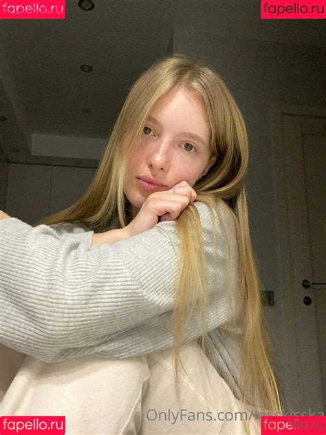 Preview 3 of Kisskisska Onlyfans Leaks Vault
