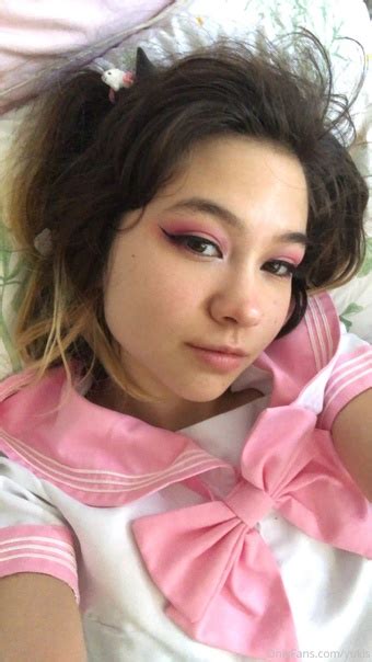 Preview 2 of Kittensulk Onlyfans Lean