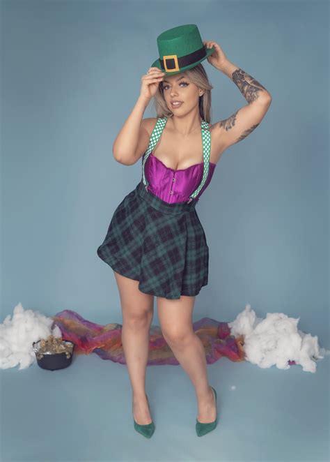 Preview 1 of Ladigeek Leak Como Onlyfans