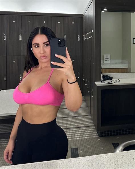 Preview 4 of Lauren Pisciotta Simpcity Onlyfans Port