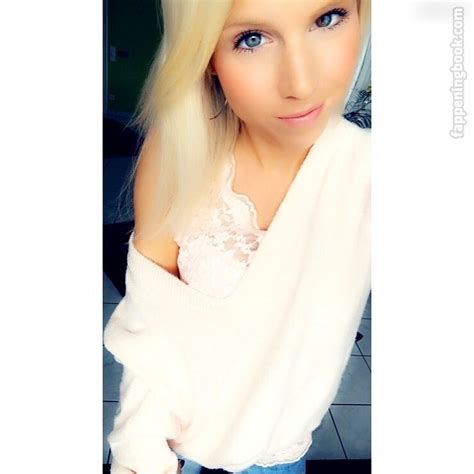 Preview 2 of Lea (sunshineee_ms) Comm Onlyfans