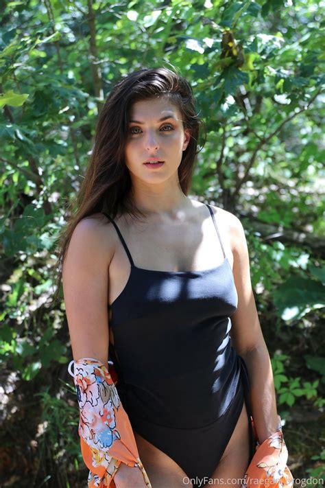 Preview 3 of Leah Gohtti Onlyfans Nude