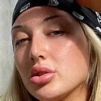 Lenaabayer OnlyFans channel