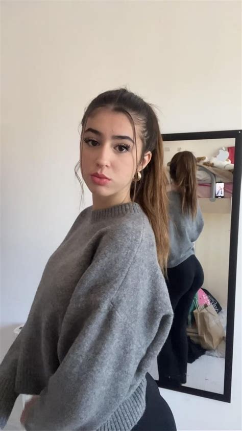 Liaaa_hsala Onlyfans Nude Flashing Telegram channel preview
