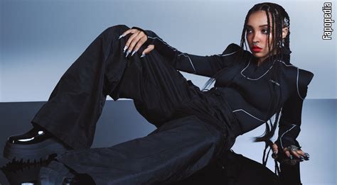 Liakroll OnlyFans channel