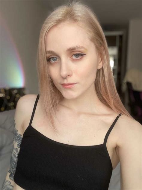 Preview 3 of Liefhebberss Onlyfans Flashes Nude