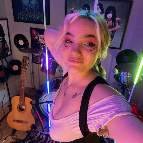 Preview 2 of Lilly Lommi Nude Onlyfans Telegram
