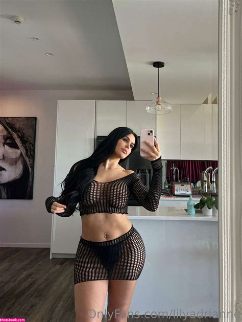 Preview 2 of Lily Adrianne Onlyfans Leaked Nude Photo