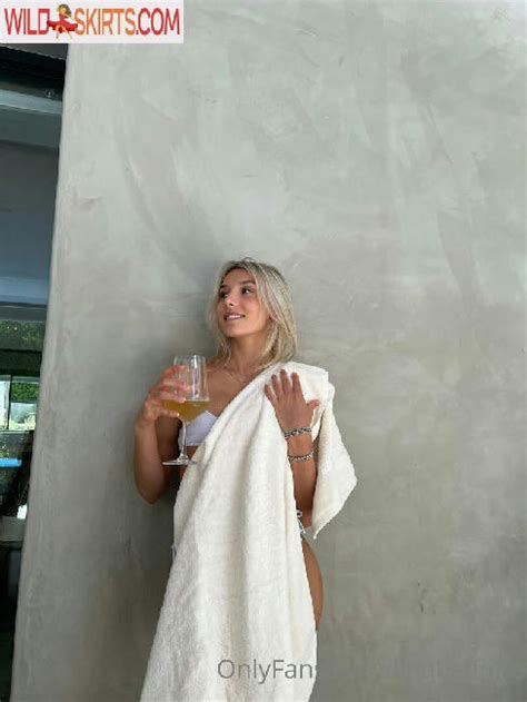Preview 1 of Lina Belfiore Simpcity Telegram La Onlyfan