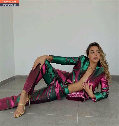 Preview 1 of Luana Barron Nude Nude Photos