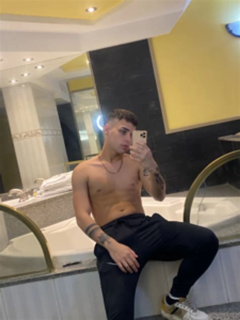 Preview 2 of Luciorodriguezoff Telegram Onlyfans Leaked Nude