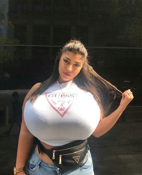 Preview 4 of Mael Metzli Keith Tits Big