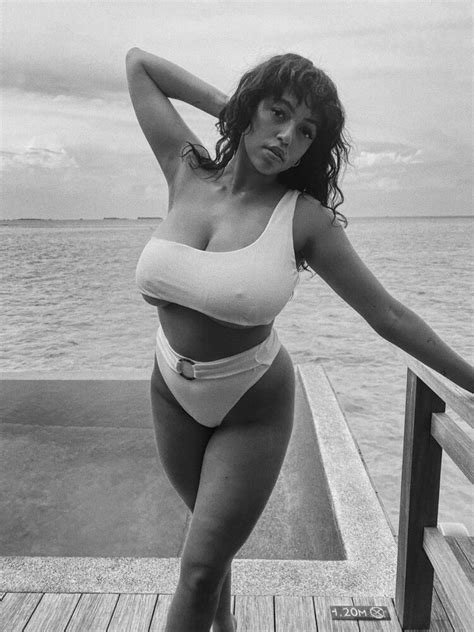 Preview 4 of Mahalia Bikini Telegram Onlyfans Pack Leaked