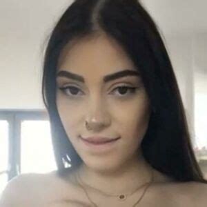 Preview 1 of Maloni Loni Nudes Leaked