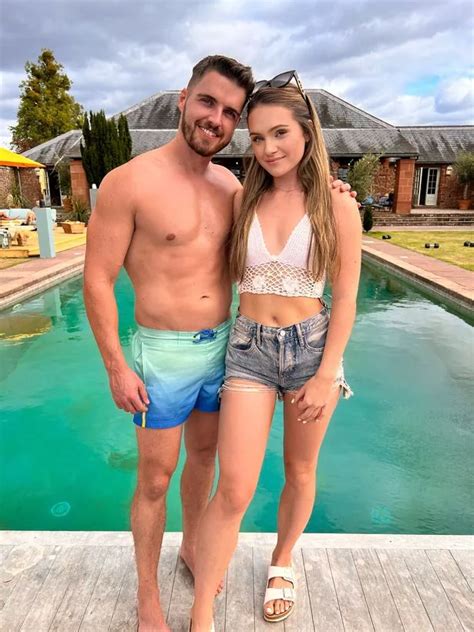 Preview 1 of Married Couples Onlyfans Mega Leak
