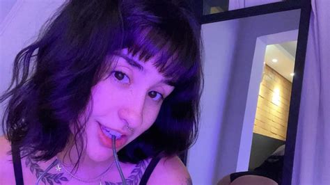 Preview 1 of Martina Olvr Nude Leaked Onlyfans