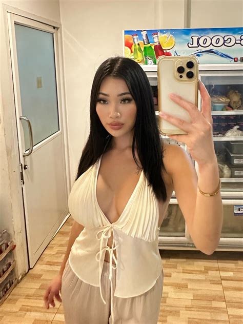 Preview 4 of Martinachen Big Tits
