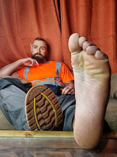 Masterdomuk Feet OnlyFans channel