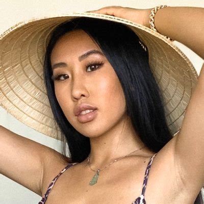 Meekabbw OnlyFans channel