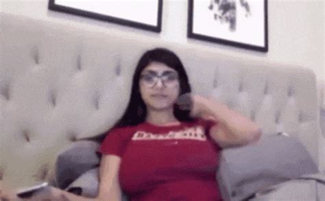 Preview 2 of Mia Khalifa Porn Gif Leaks Vault