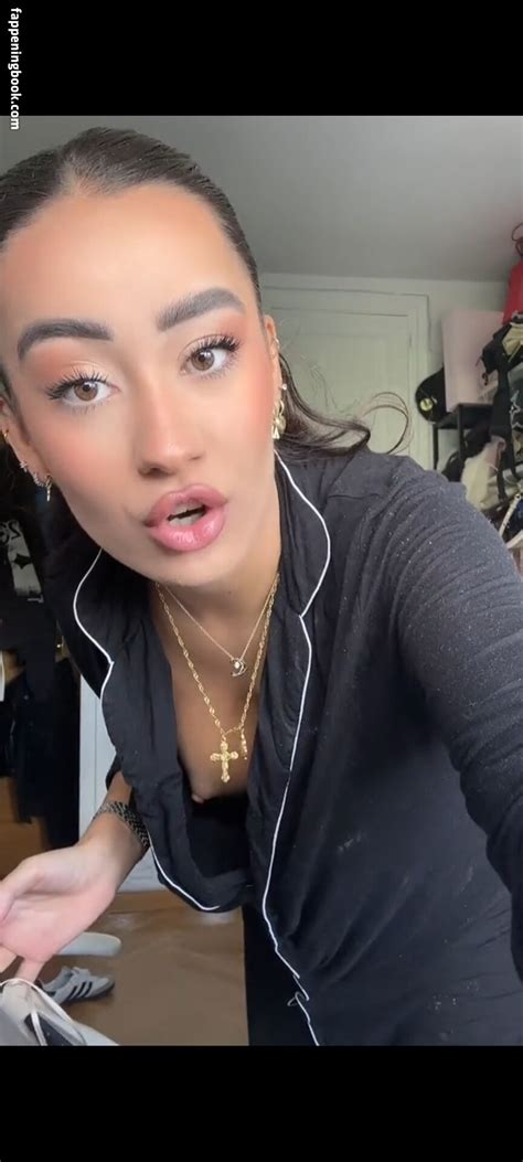 Preview 1 of Mia Rivers Leaks Onlyfans