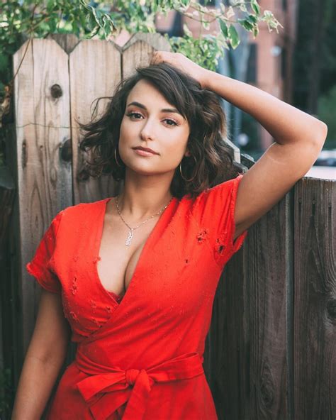 Preview 4 of Milana Vayntrub Sexy Pics Onlyfas Telegram