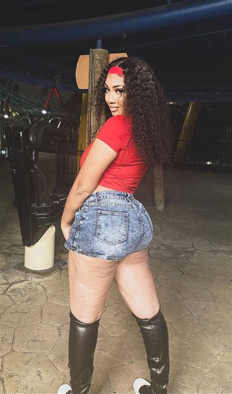 Preview 1 of Mizzprettypwussy Onlyfans Fans Mega