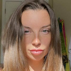 Preview 2 of Muhriesuh Naked Nude Of Leak